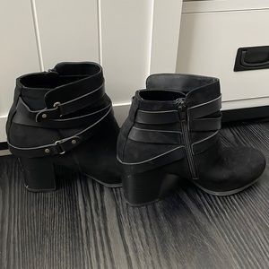 Black material girl booties!
